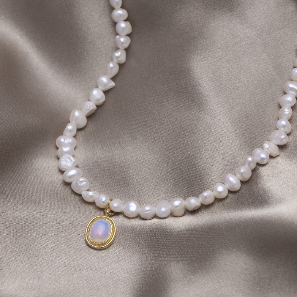 Piedra lunar - Collar de perlas