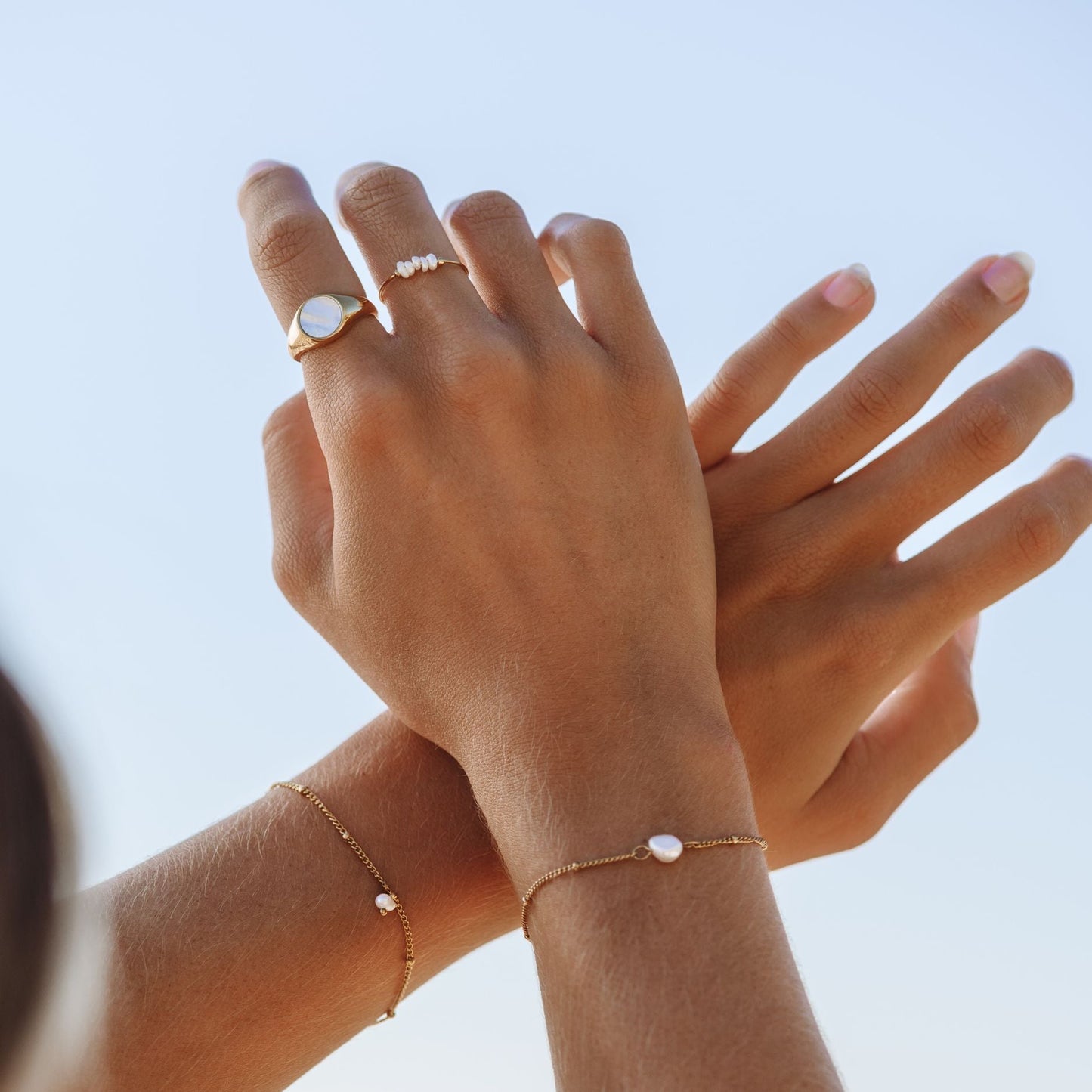 Lina – Anillo con Mini Perlas Naturales
