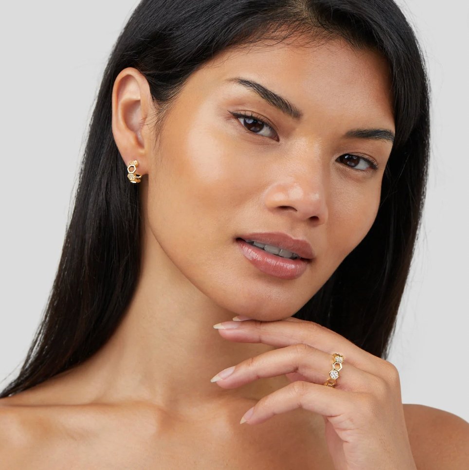 Melina – Anillo Rayos de Miel en Oro y Cristal