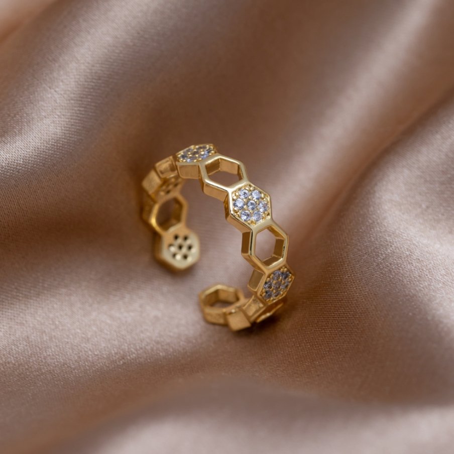 Melina – Anillo Rayos de Miel en Oro y Cristal