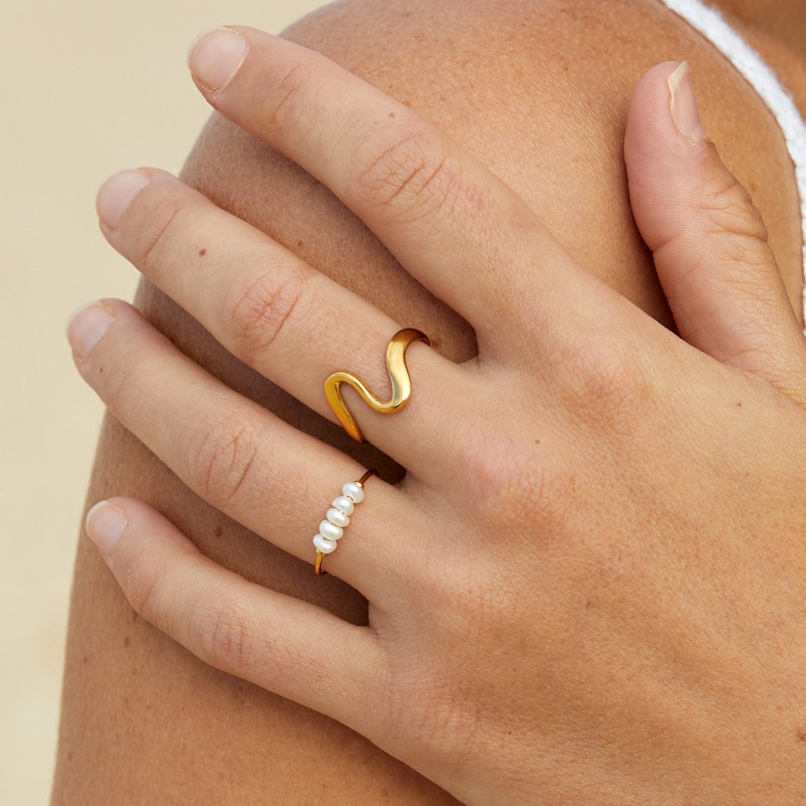 Kaia – Anillo Ola Dorada
