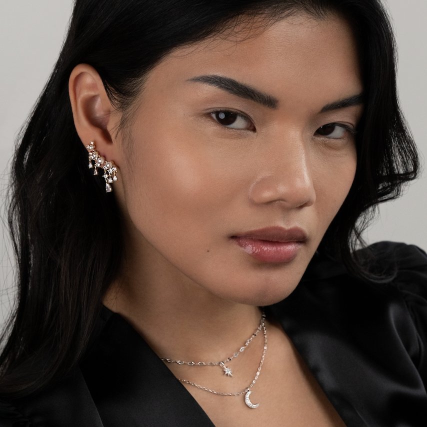 Fenia - Pendientes de perlas con borlas doradas