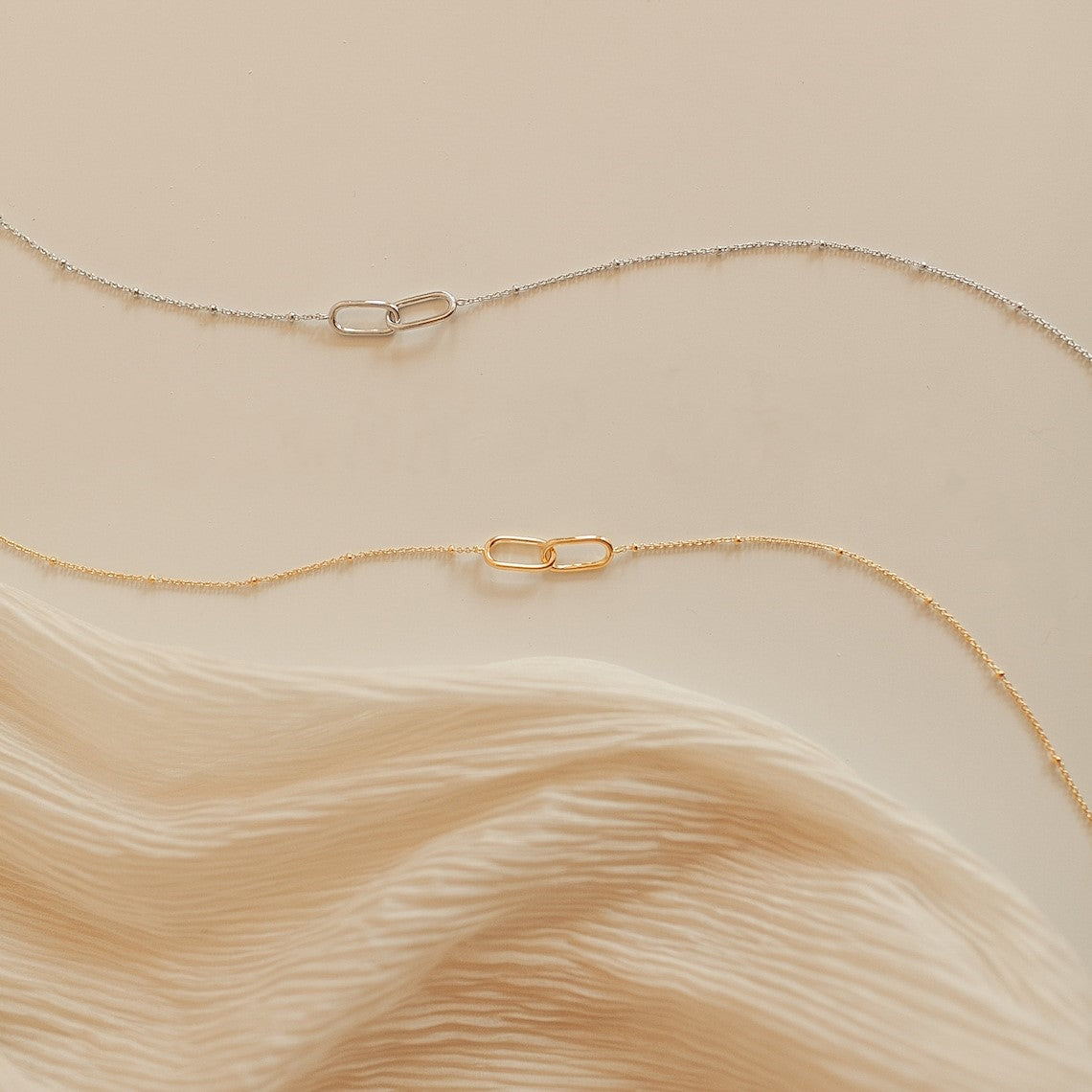 Collar con colgantes conectados - Collar Connection