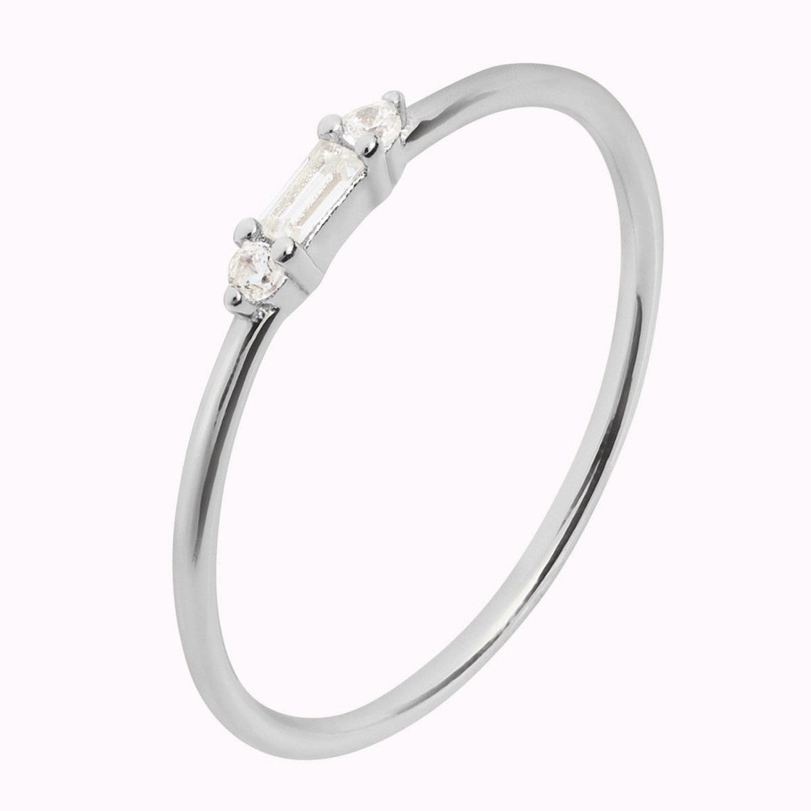 Tiny Baguette - Anillo redondo delicado de CZ