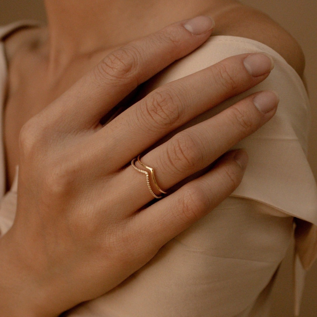 Eva – Conjunto de Anillos Apilables Curvos