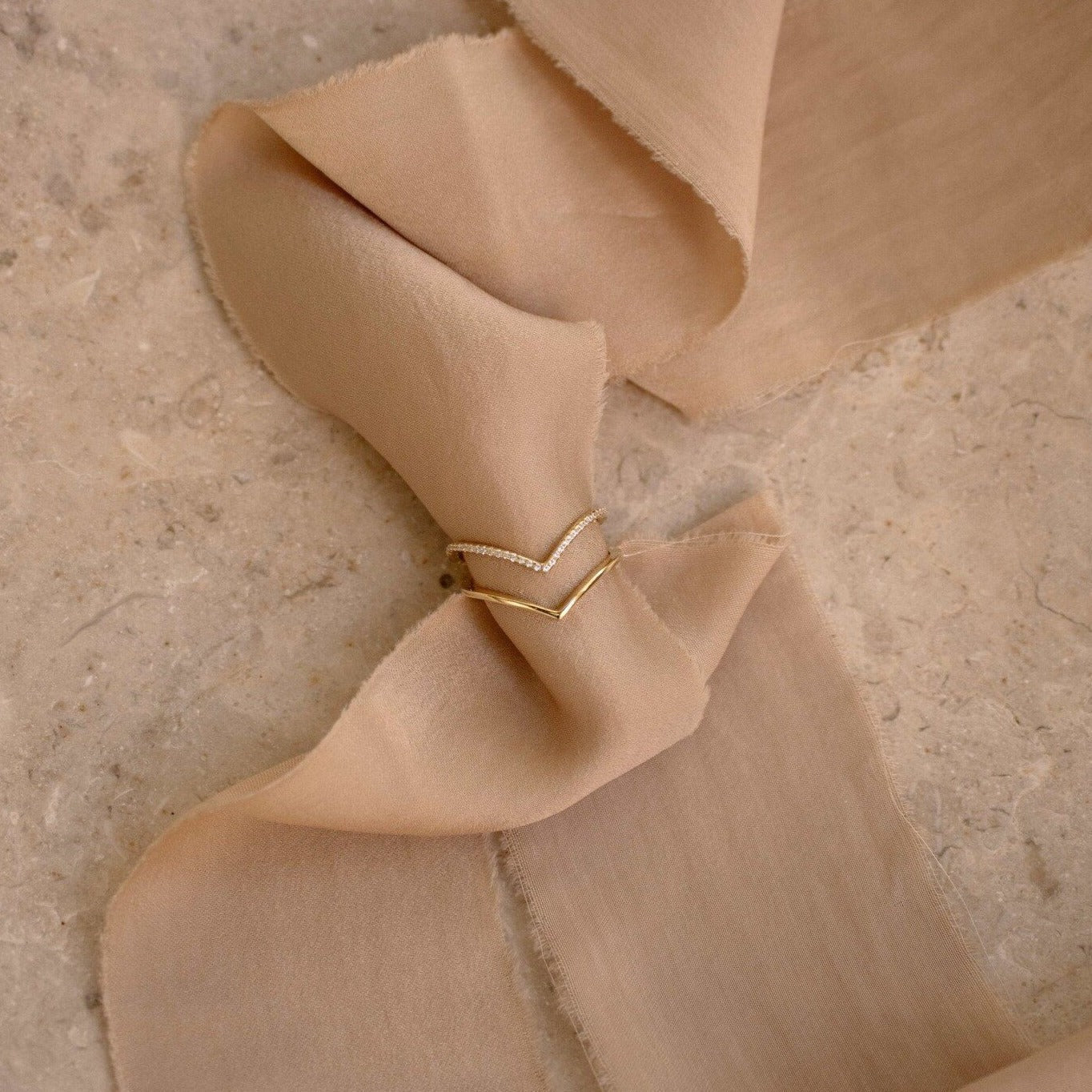 Eva – Conjunto de Anillos Apilables Curvos