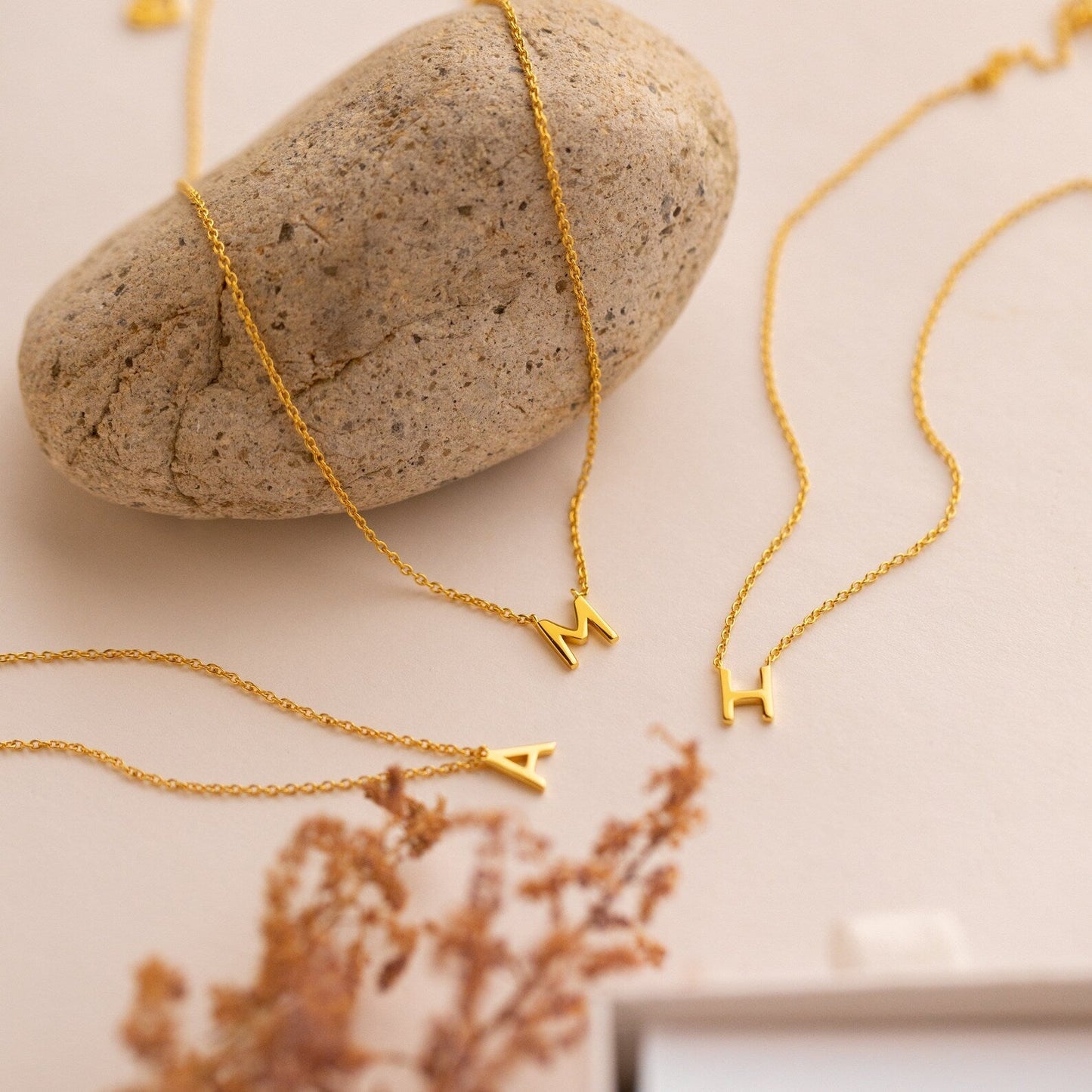 Collar delicado con iniciales - Collar elegante con letras