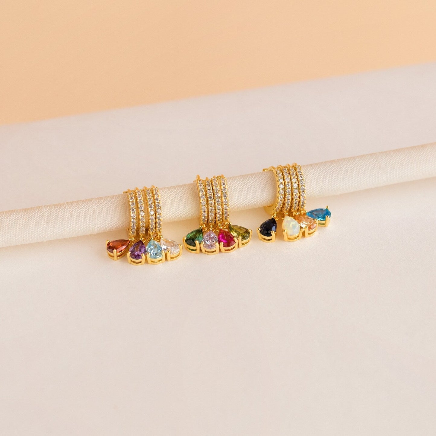 Pendientes Huggies de Piedra de Nacimiento - Pendientes de Strass