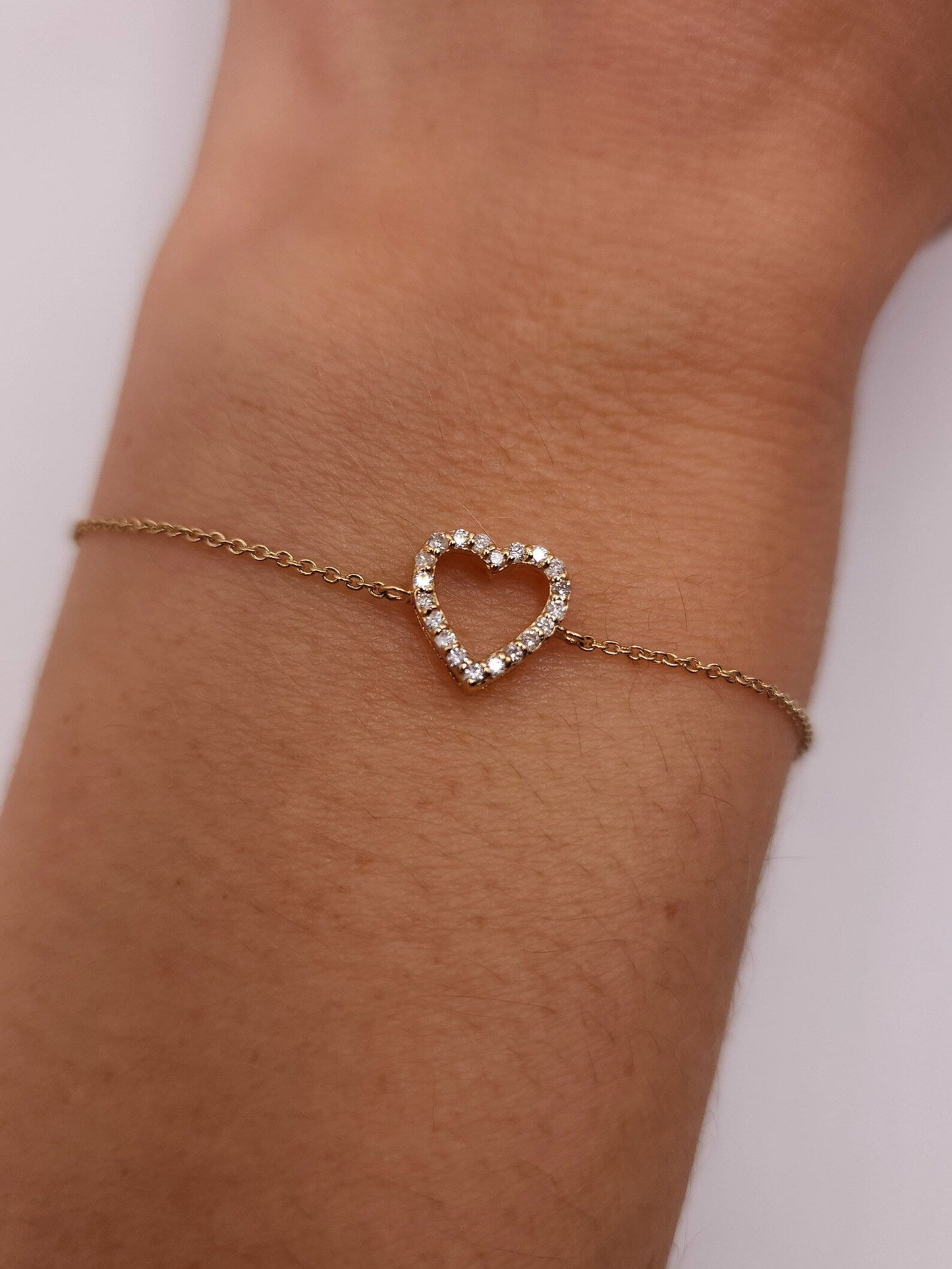 Pulsera de corazón abierto de oro