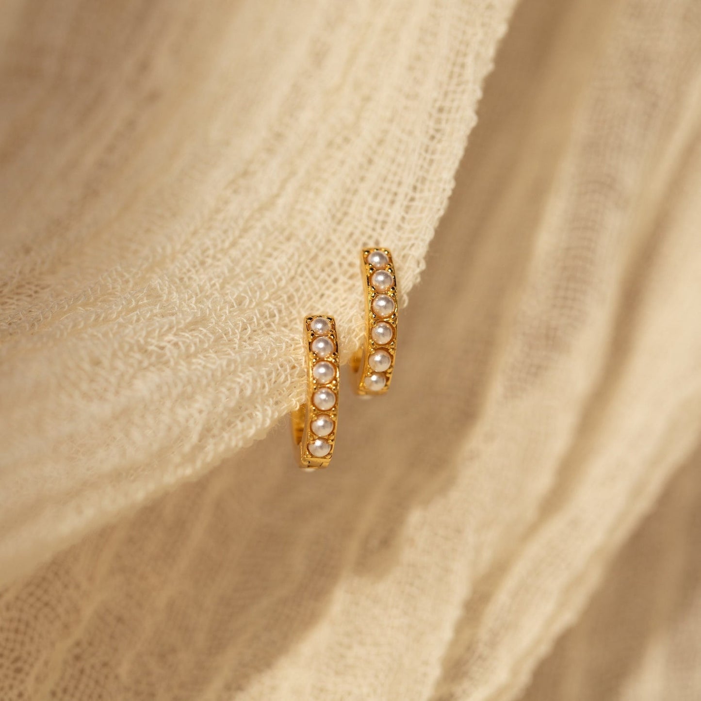 Pendientes con Perlas - Pendientes Huggies con Perlas