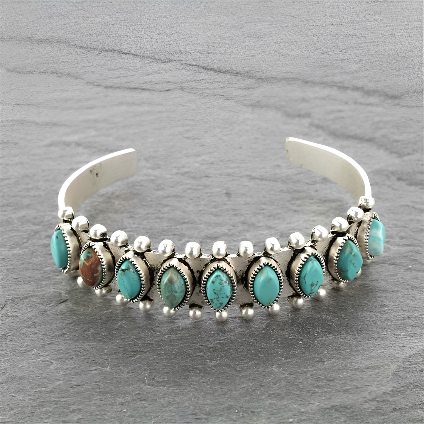 Amelie – Pulsera Vintage en Piedra de Turquesa