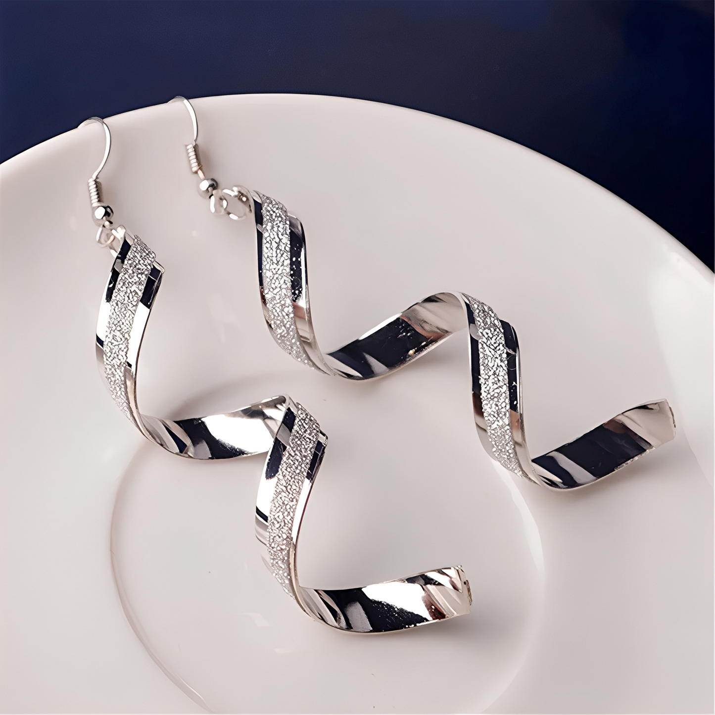 Jia – Boucles Espirales Plata Brillantes