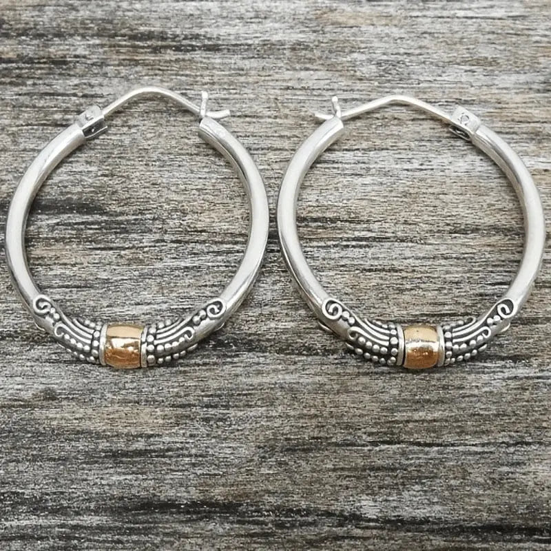 Amelia - Aros Vintage de Plata con Detalles Grabados