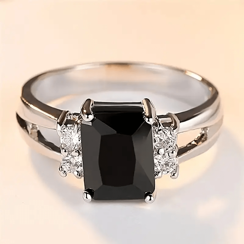 Ravenna – Anillo Vintage con Ónix Brillante
