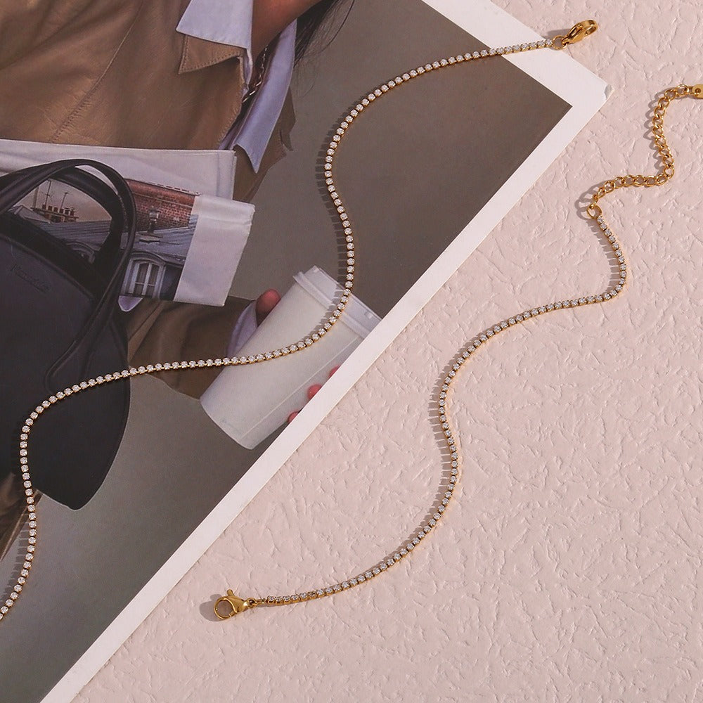 Linnea – Collar de Tenis Dorado con Piedras Brillantes