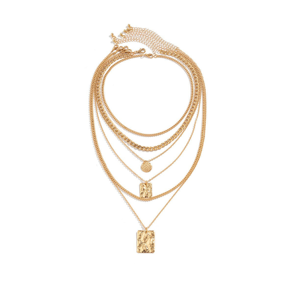 Jaz – Collar Dorado con Múltiples Filas Superpuestas