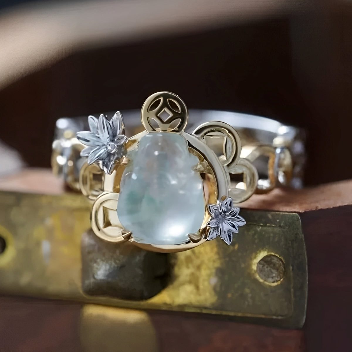 Hanny – Anillo Vintage en Oro y Plata con Cristales Lunares
