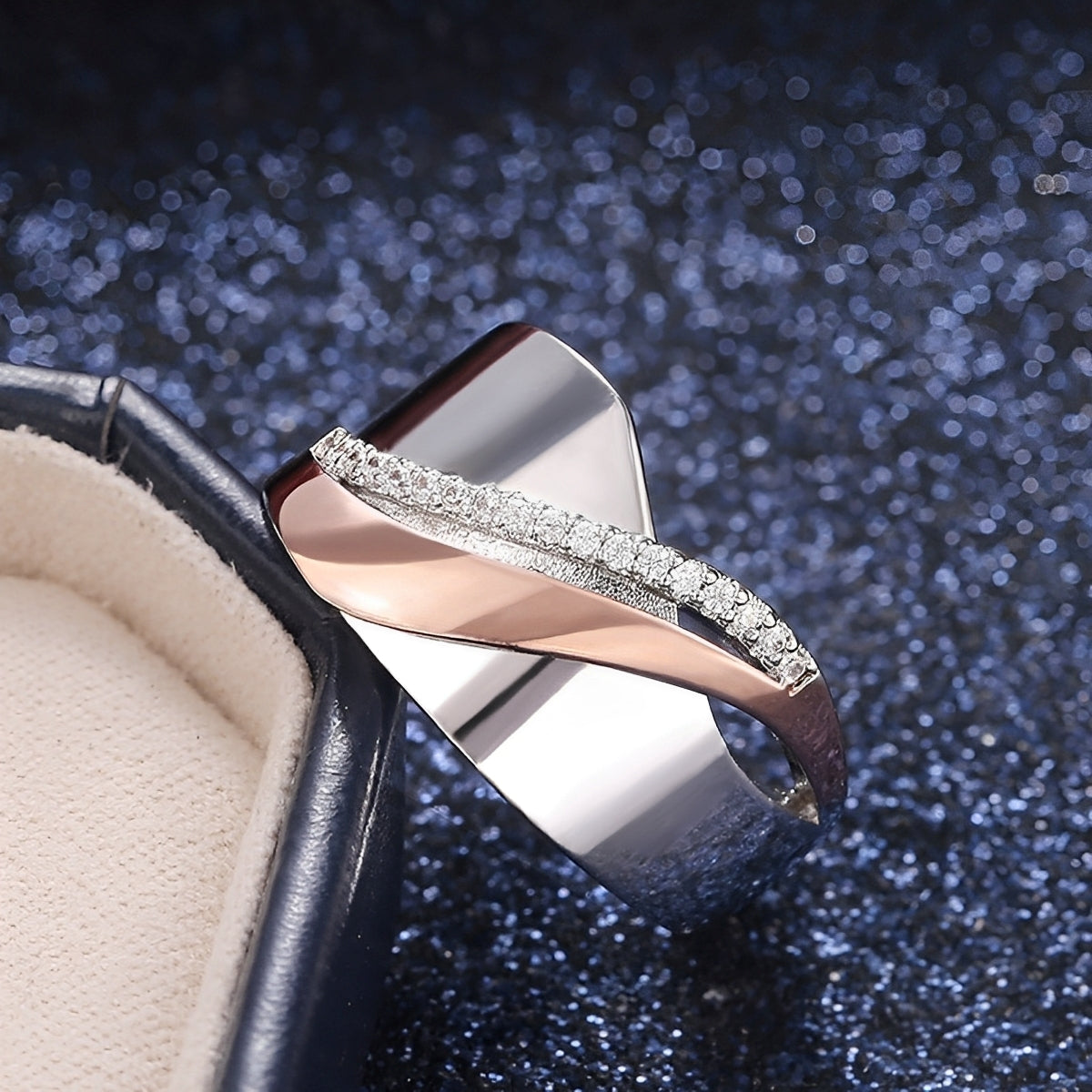 Elina – Anillo Vintage en Oro Rosa y Plata con Circonio