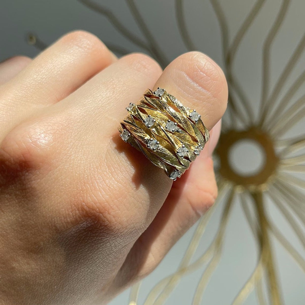 Louna – Anillo Bohemio Dorado Intemporal
