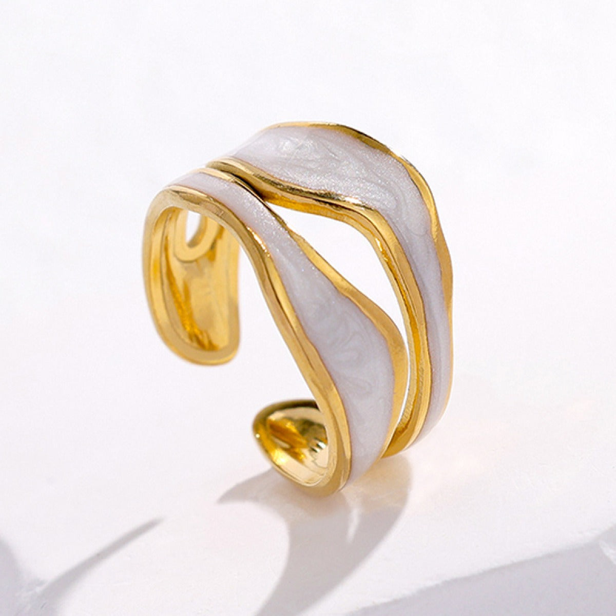 Elina – Anillo Vintage en Oro Blanco Elegante