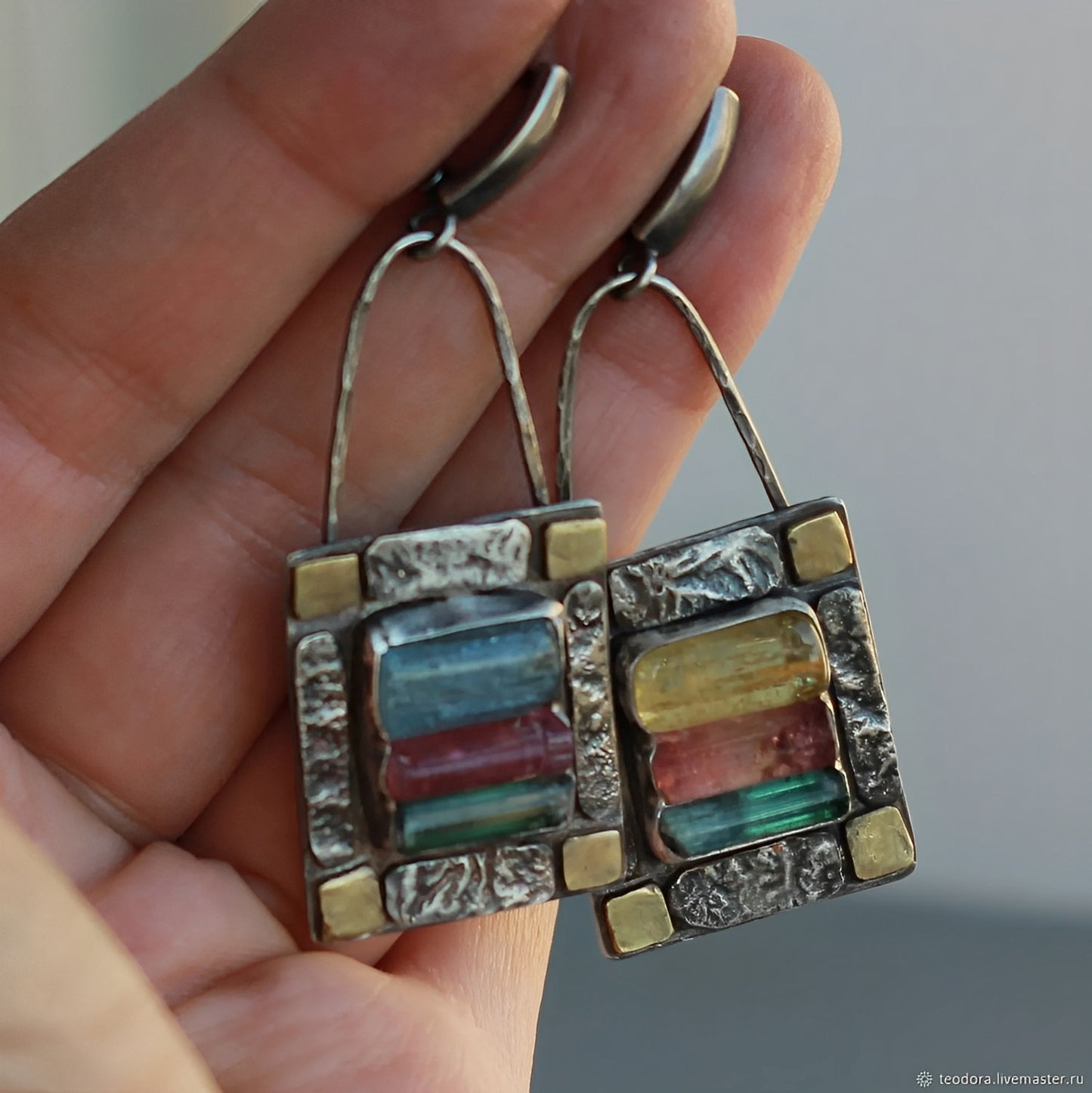 Naia – Pendientes con Cristales en Azul y Verde