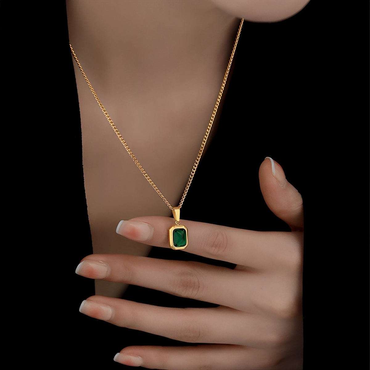 Cameron – Collar Colgante Esmeralda Minimalista