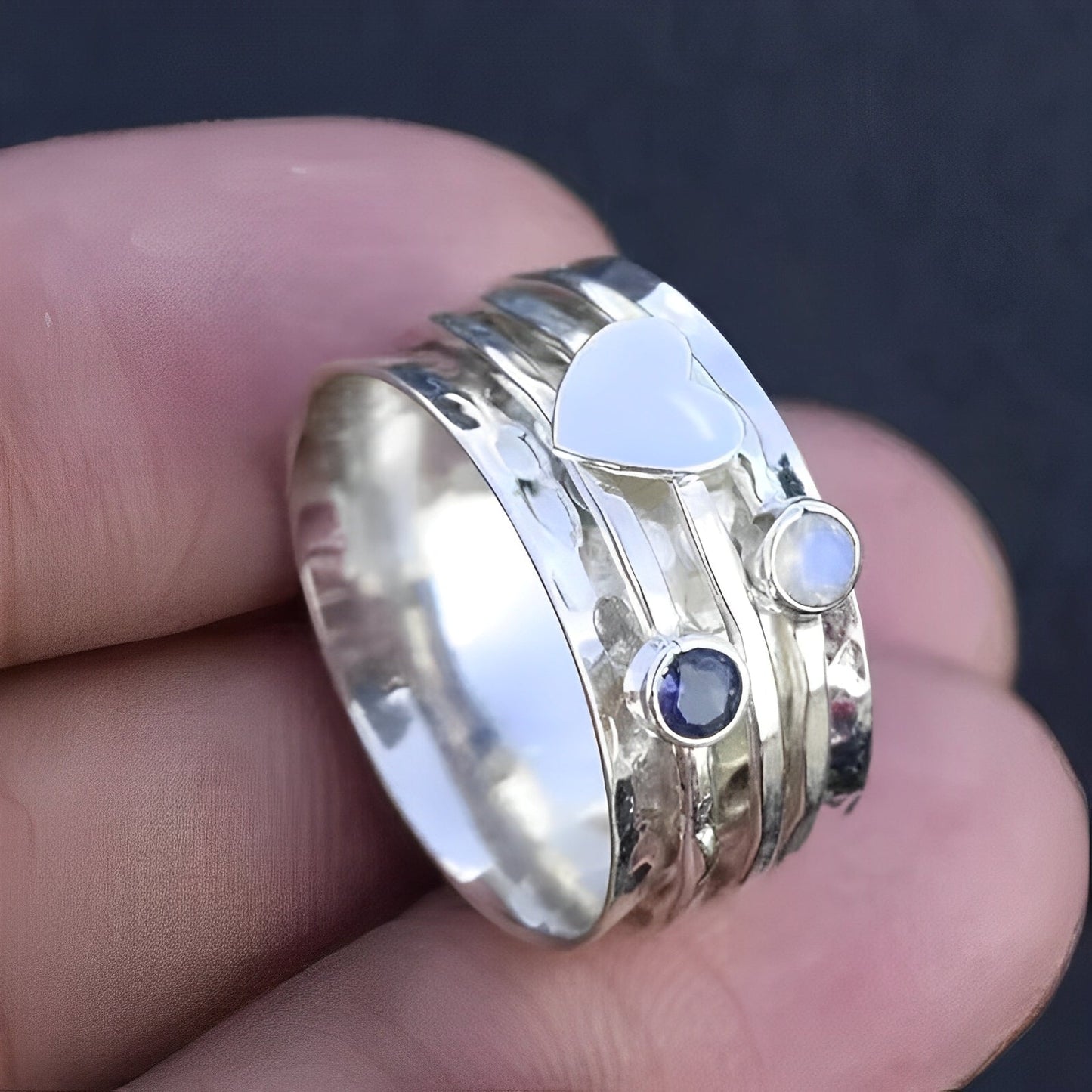 Malia - Anillo Corazón Giratorio