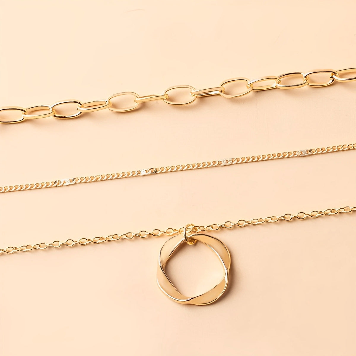 Ivana – Collar Vintage Lleno de Encanto