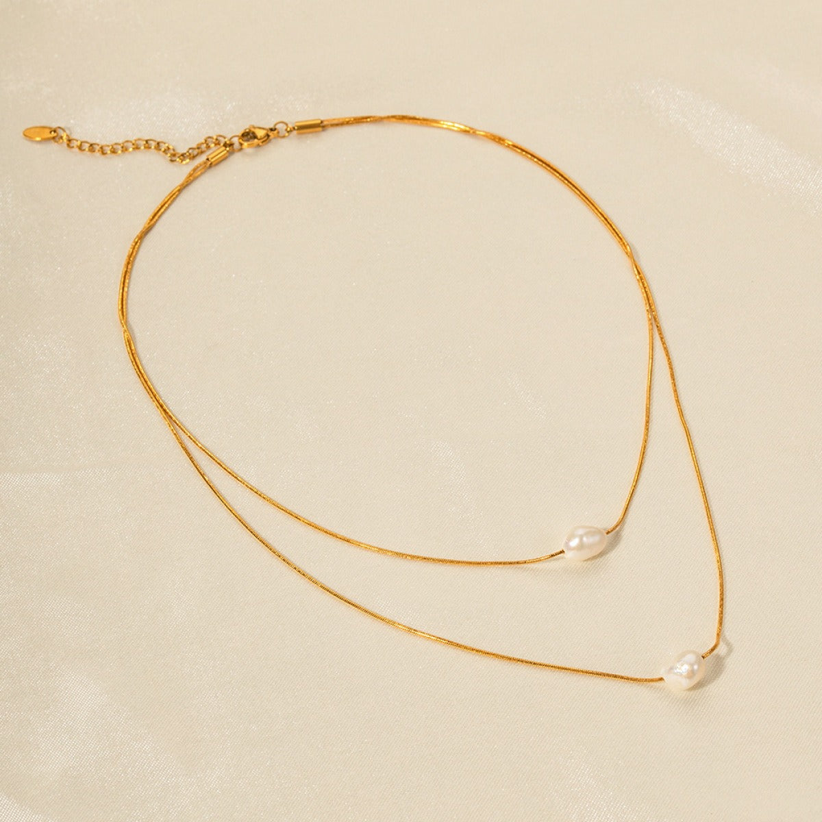 Mariela – Collar Doble Capa con Perlas Elegantes