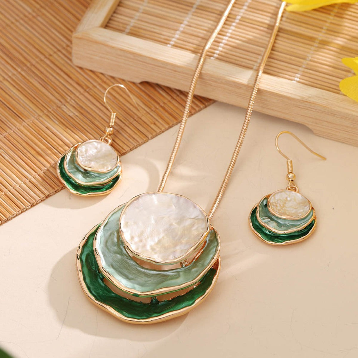 Marina – Conjunto Retro Piedras Superpuestas