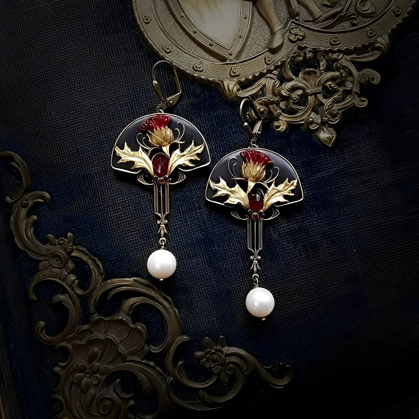 Zahara – Pendientes Boho con Perlas y Cristal Rojo