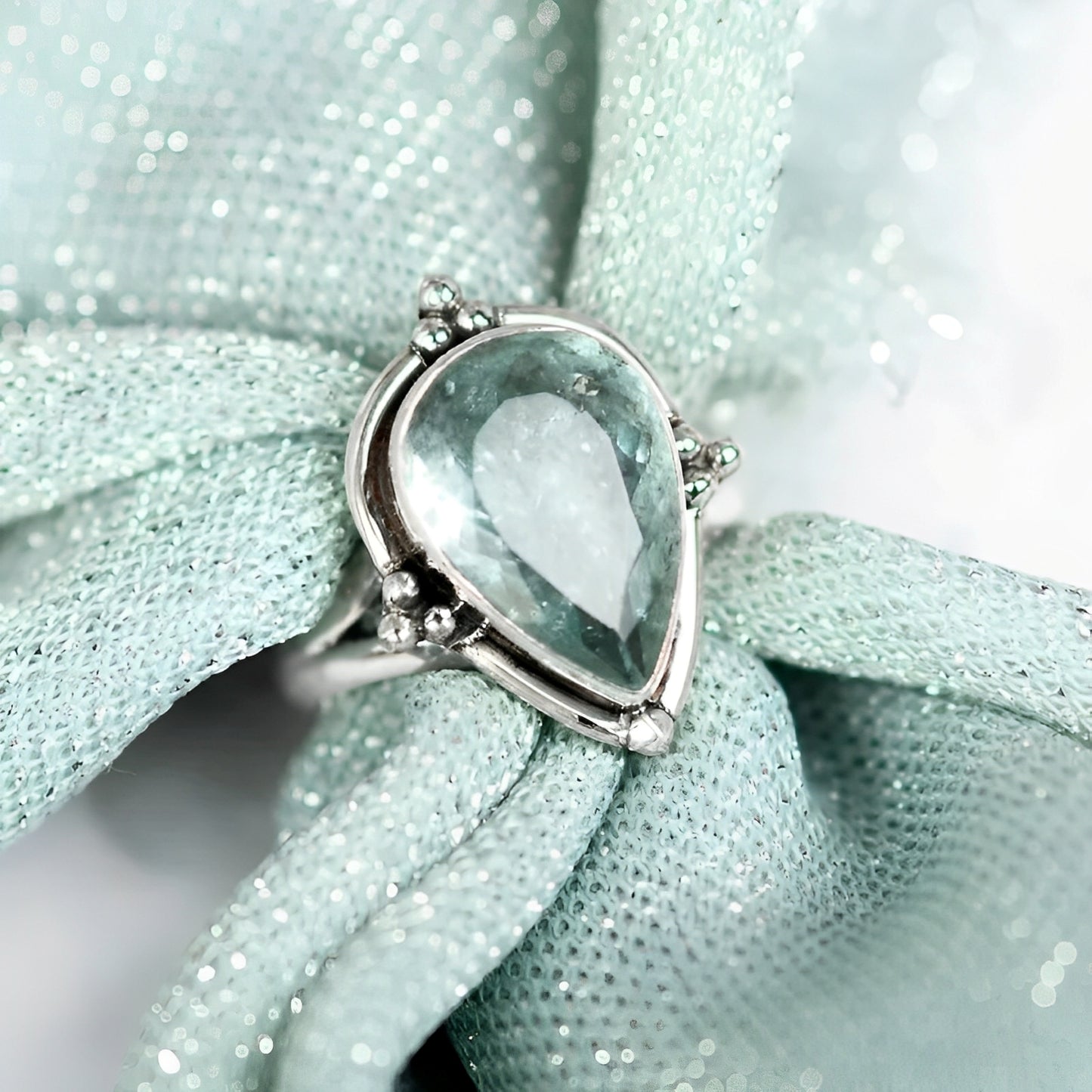 Vera – Anillo Vintage con Circonita Brillante