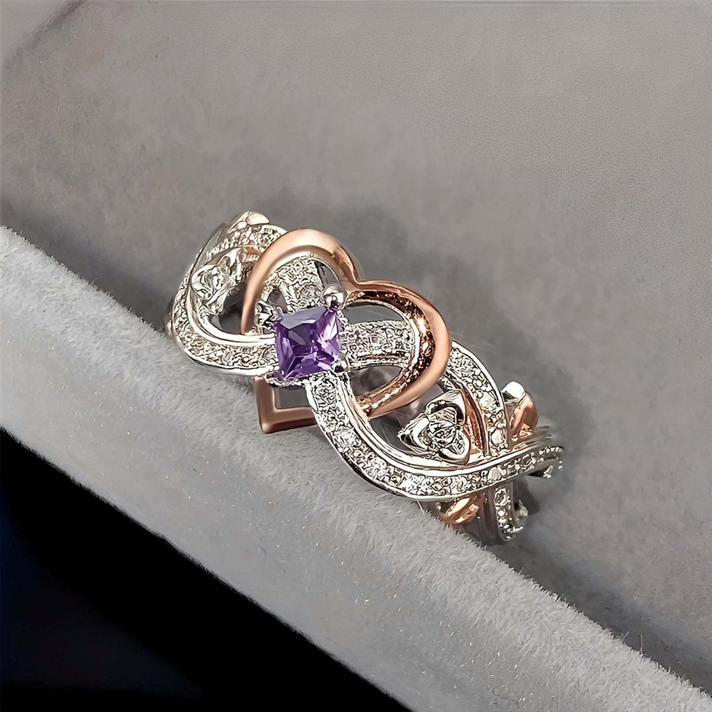 Monica – Anillo Corazón Violeta Brillo Oro & Plata