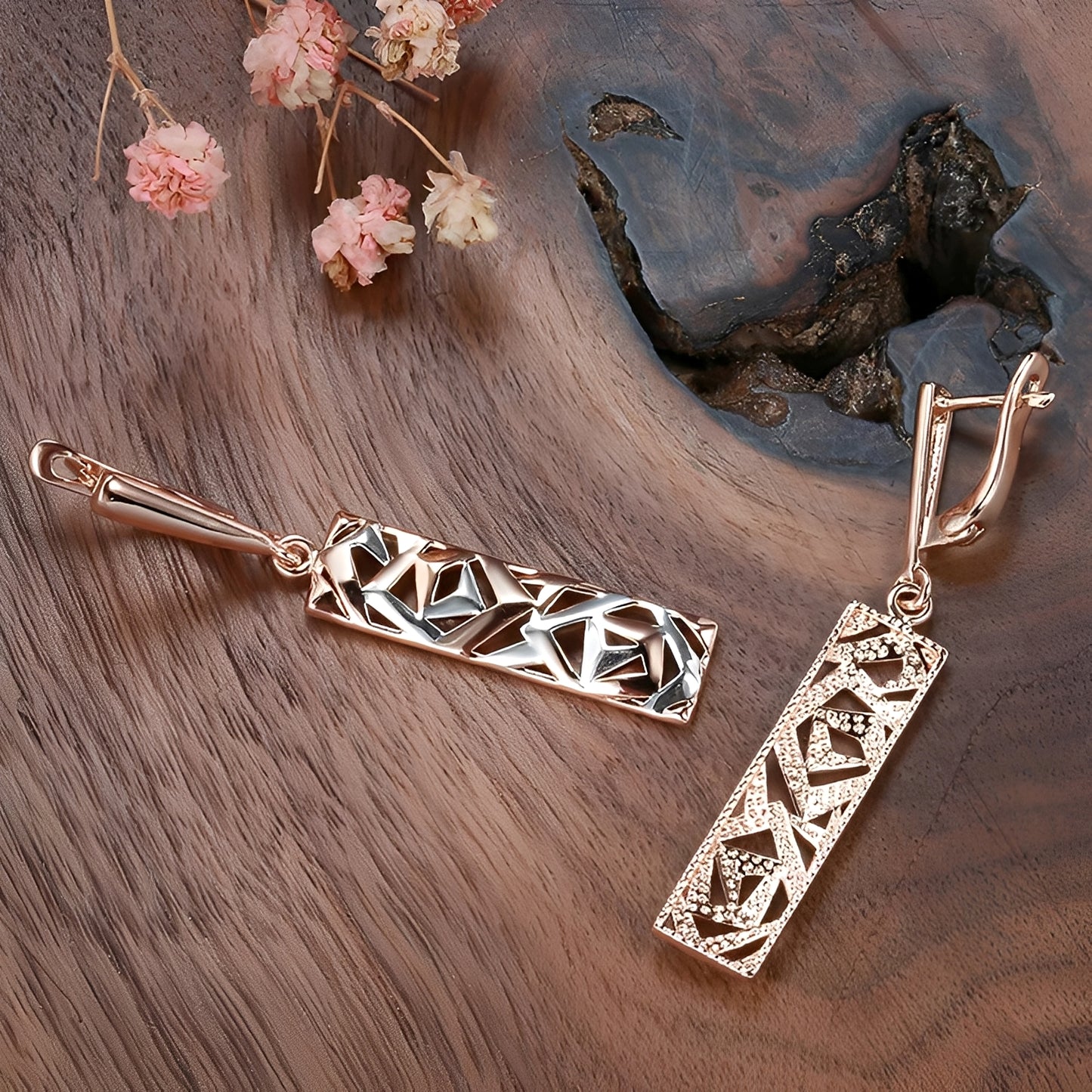 Simone – Pendientes Rectangulares Elegantes en Oro y Plata
