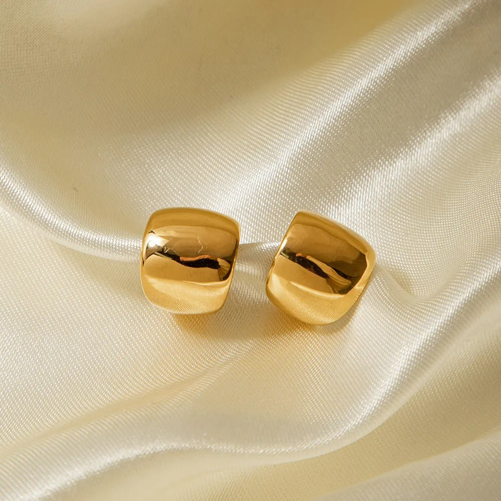 Isla – Ear Cuff Grande Dorado
