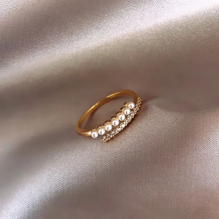Alina – Anillo Chic Ajustable en Oro & Zircon