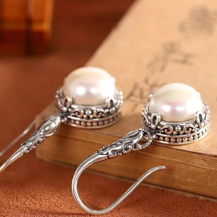 Rosalie – Pendientes Plateados y Perlas