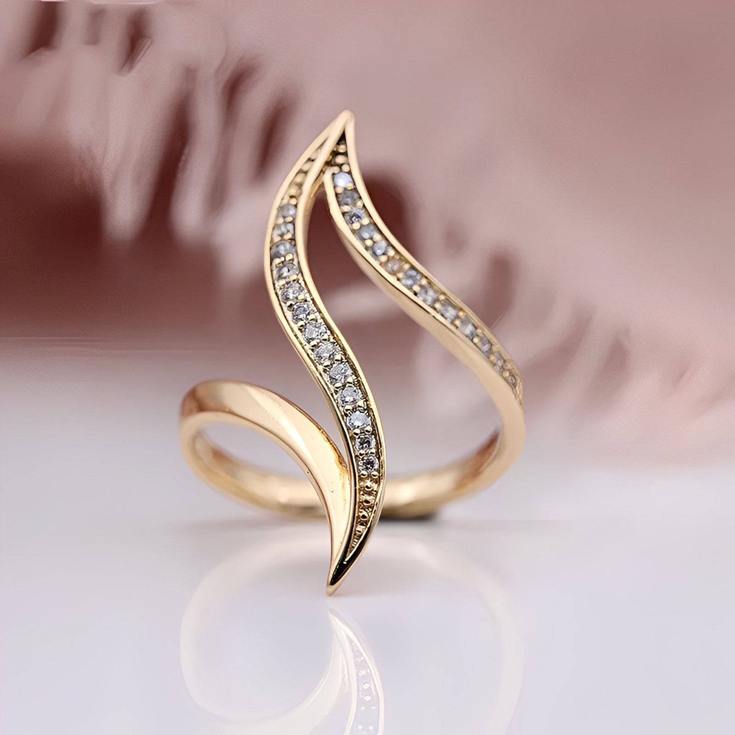 Brianna – Bague de Oro con Diamantes