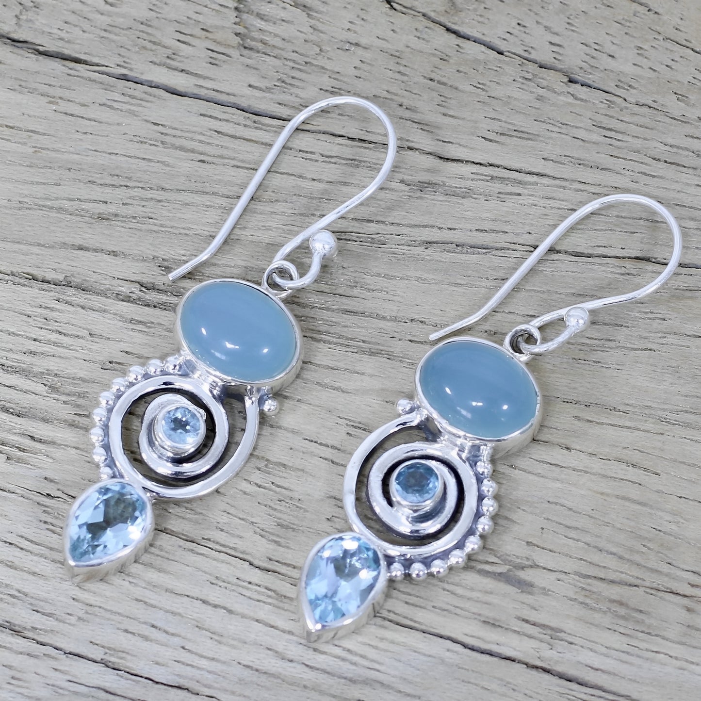 Lunaria – Pendientes Vintage con Piedra Lunar