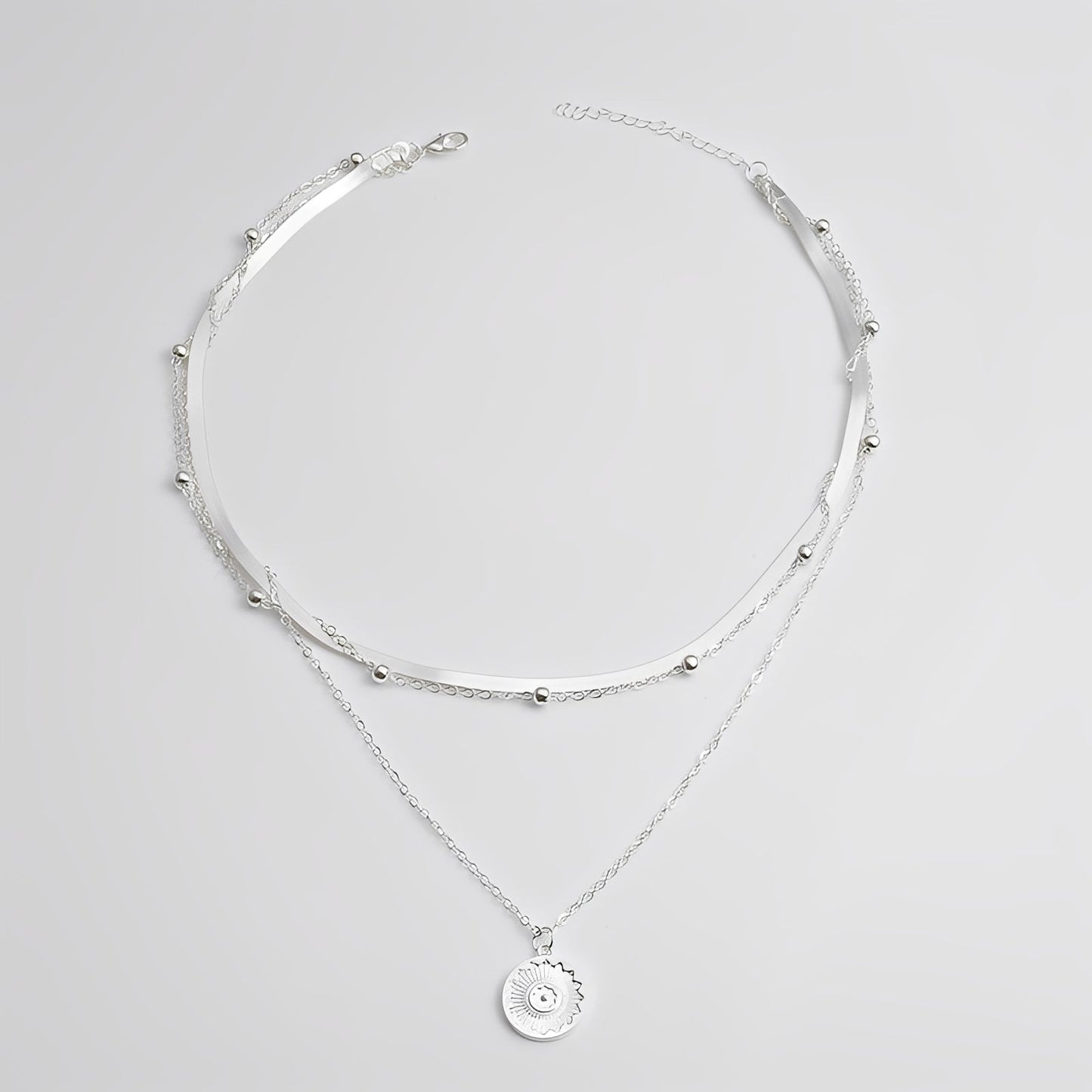 Dana – Collar Elegante en Plata