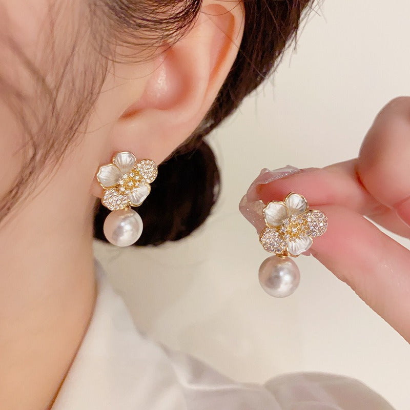 Auriane – Pendientes Perla & Camelia
