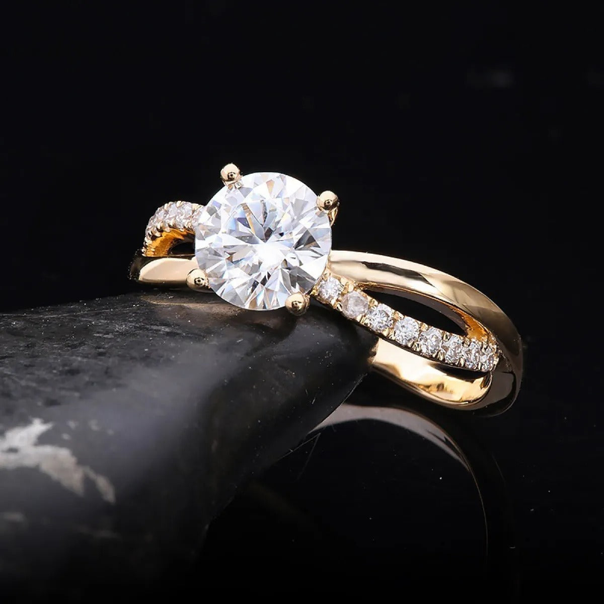 Jane – Anillo de Oro 18K