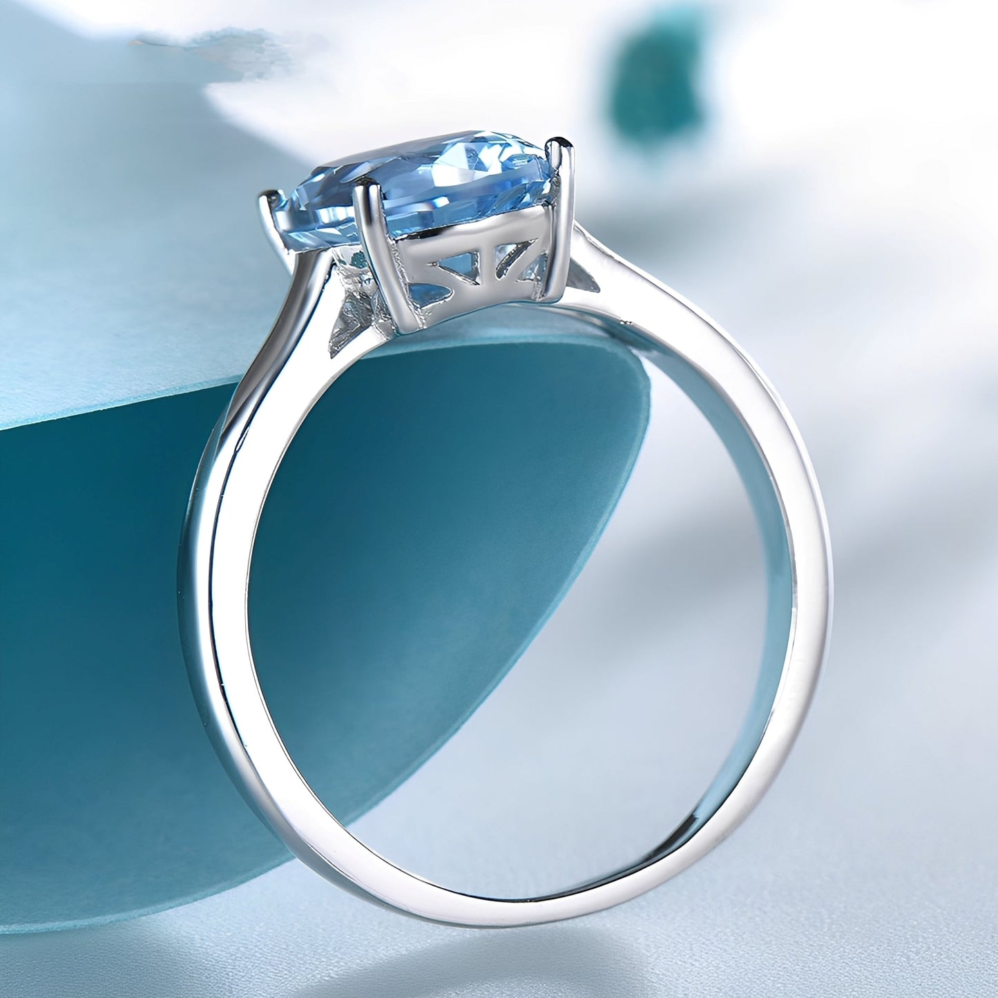 Irene – Anillo en Tanzanita & Plata
