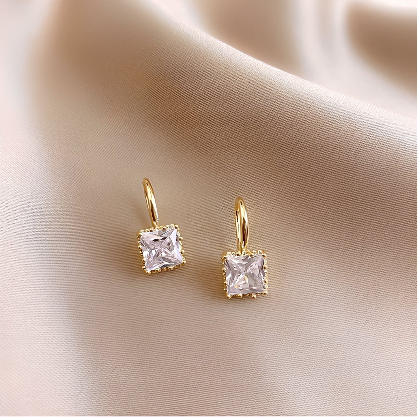 Cameron – Boucles de Oro & Zirconio Cubico
