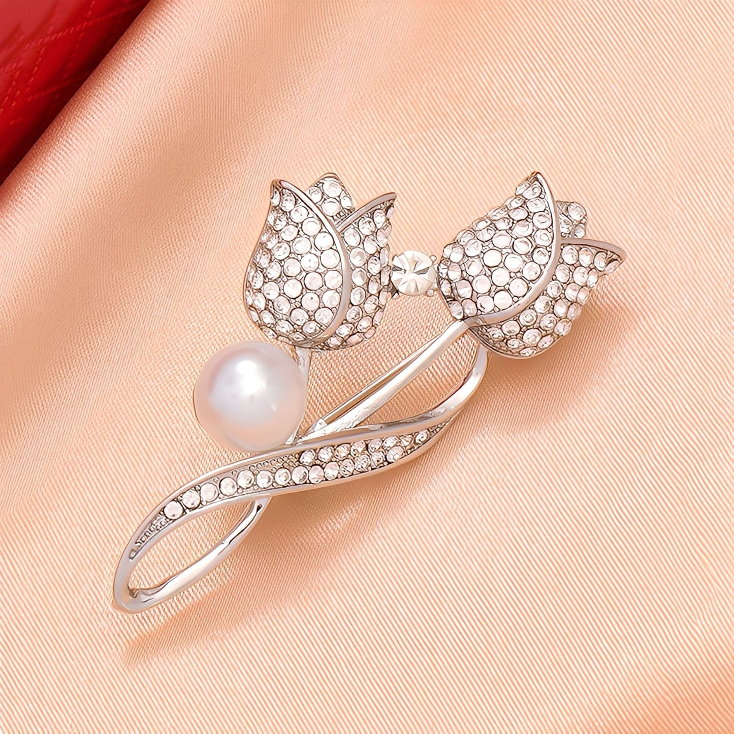 Jackie – Broche Tulipe en Oro con Zircon y Perla