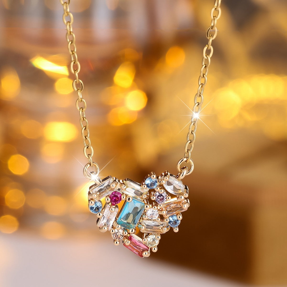 Ariel – Collar Corazón en Cristal Multicolor