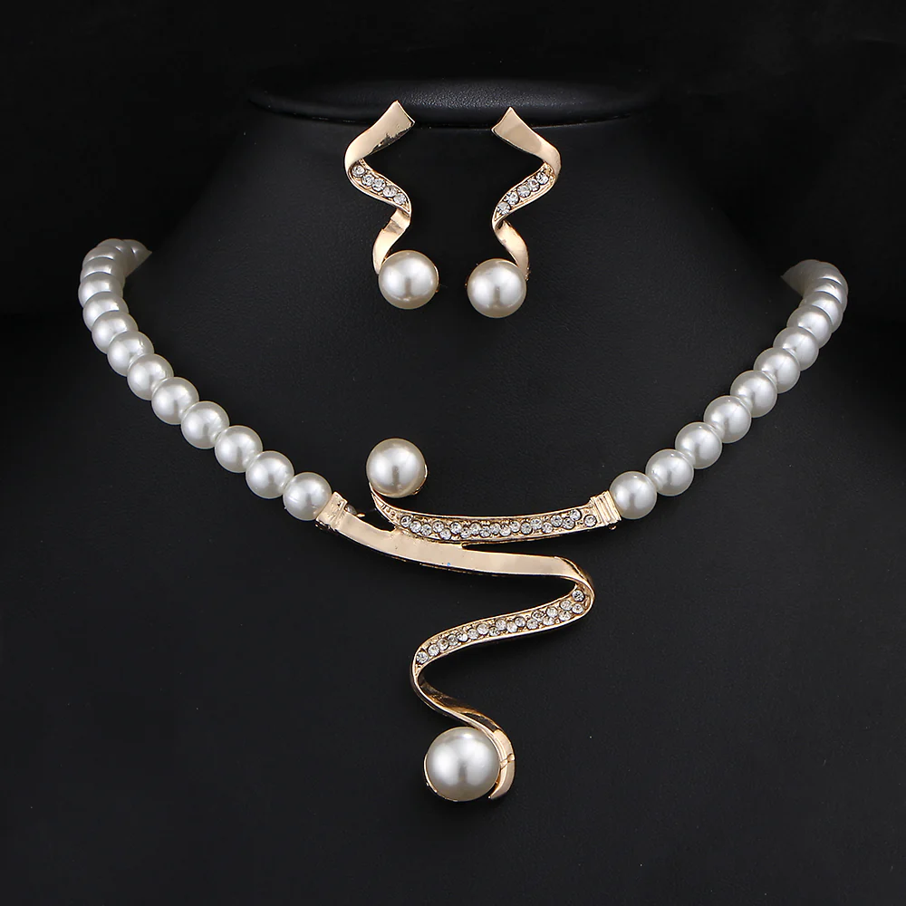 Sonya - Conjunto Collar y Pendientes de Perlas Naturales