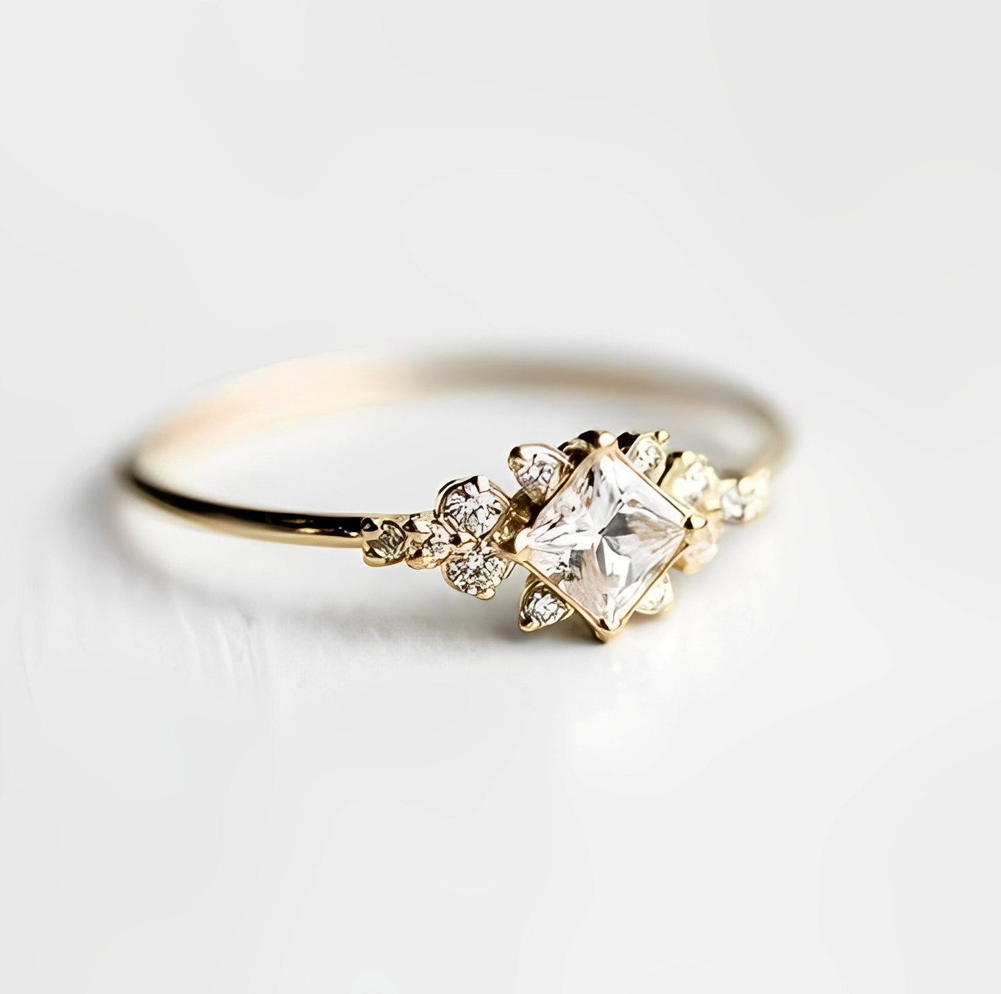 Karen – Anillo Elegante Delysian Queen