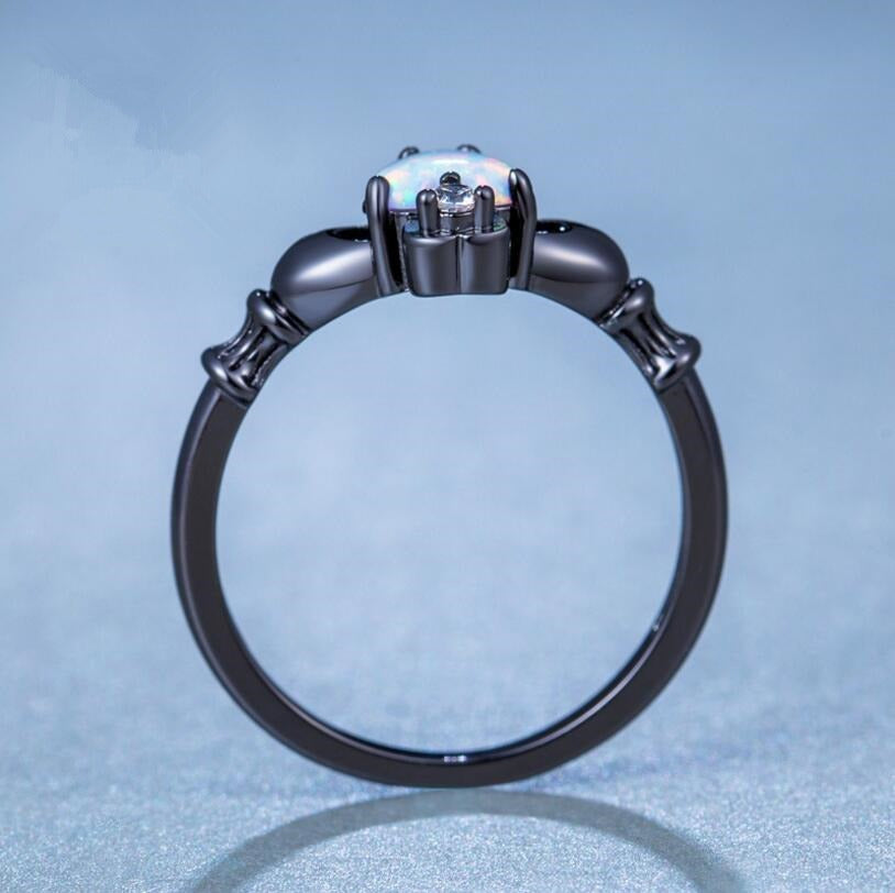 Meryl – Anillo Corazón en Ópalo Blanco