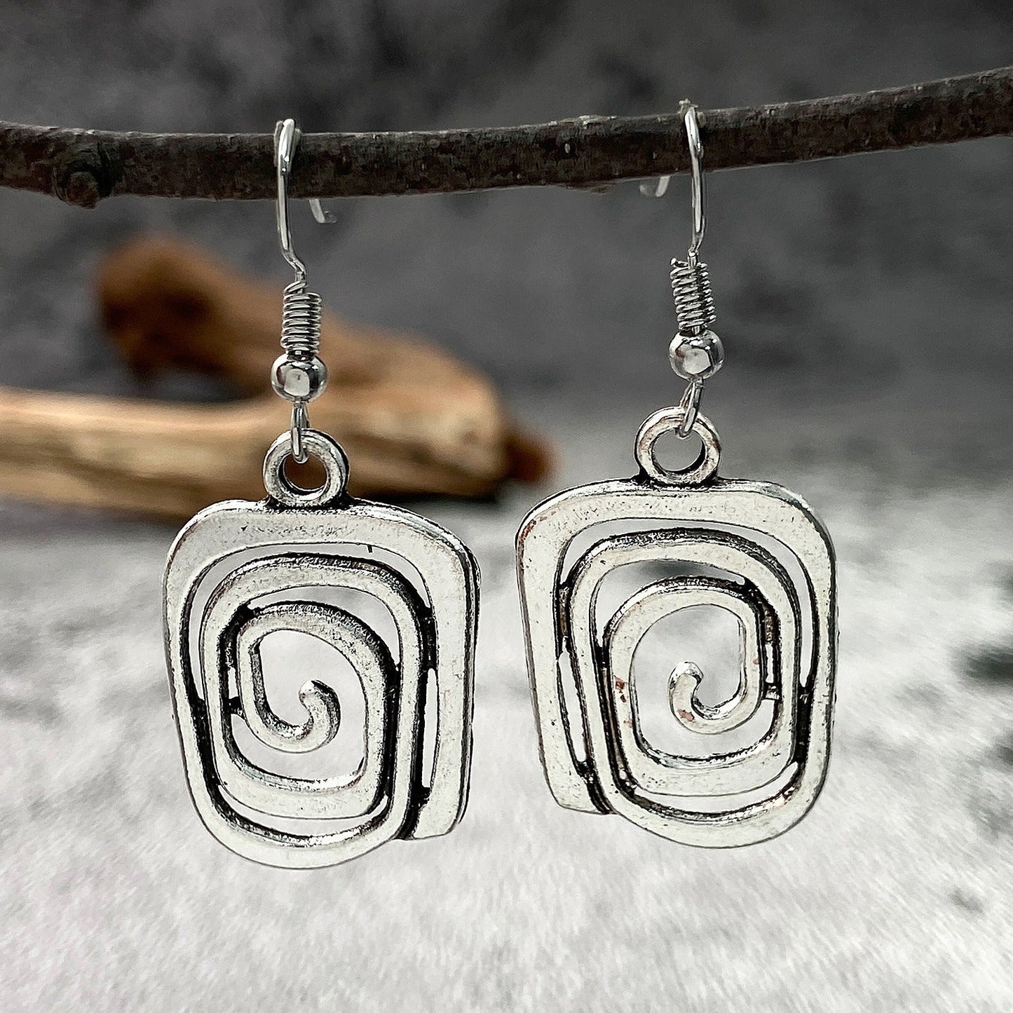 Eva – Aretes Espirales Retro en Plata